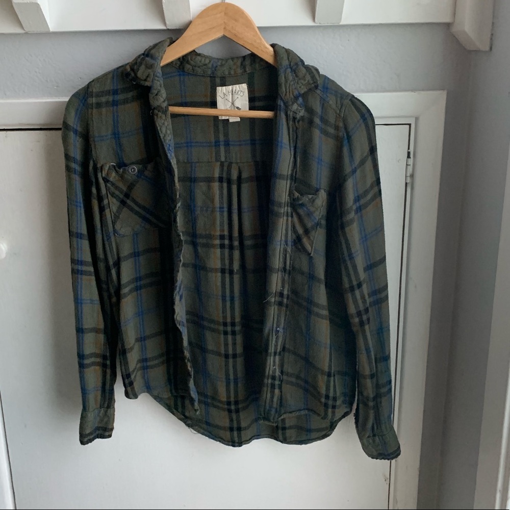 Army Green Plaid Women’s Shirt